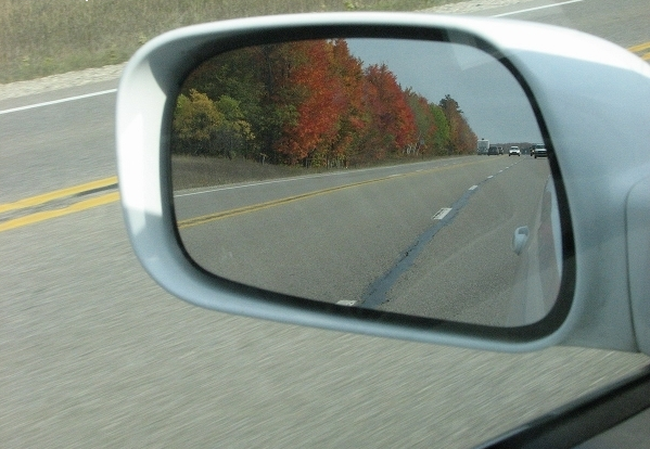 汽车后视镜的作用，新手如何调整汽车后视镜？
